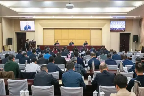 河南省召开大气污染防治电视电话会议 狠抓秋冬季“三散”治理