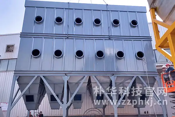 郑州某新材料企业高效脉冲布袋除尘器正在安装，期待后期效果