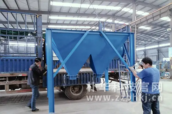 朴华科技车间将建材厂布袋除尘器设备装车