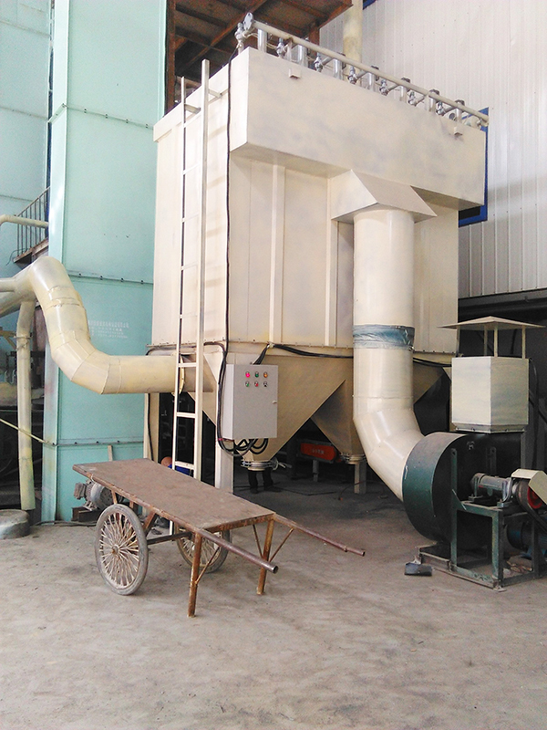 淹没式脉冲阀与直角式脉冲阀在气包上的安装对比示意图