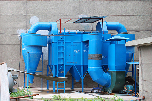 滤筒除尘器紧凑设计现场安装案例图